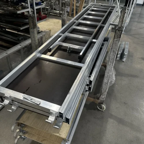 Trapdoor Platform for mobile scaffolding
